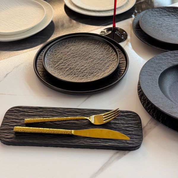 Плато для закусок Olens Чорний обеліск 101-0500 1.2х10х30 см чорний