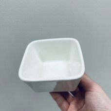 Соусник Olens Білий Дім 102-1115 9,5х9,4х5,2 см 230 мл білий