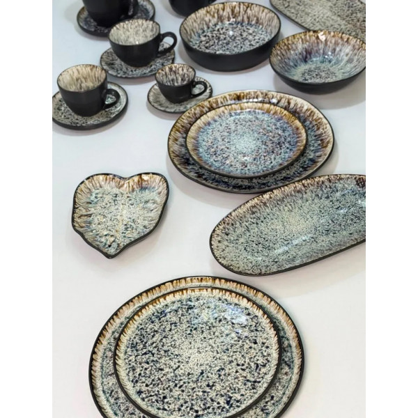 Тарілка листок Olens Паноптикон 101-0479 17.3х14.2х2.8 см