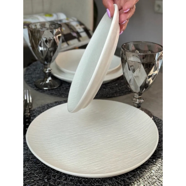 Тарілка обідня Olens Білий обеліск 101-0487 26 см біла