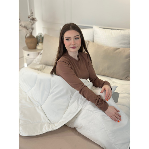 Ковдра двоспальна силіконова Viluta Relax 21419 170x210 см кремова Ковдра двоспальна силіконова Viluta Relax 21419 170x210 см кремова