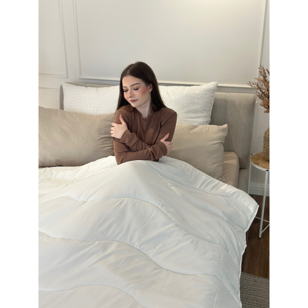 Ковдра двоспальна силіконова Viluta Relax 21419 170x210 см кремова Ковдра двоспальна силіконова Viluta Relax 21419 170x210 см кремова