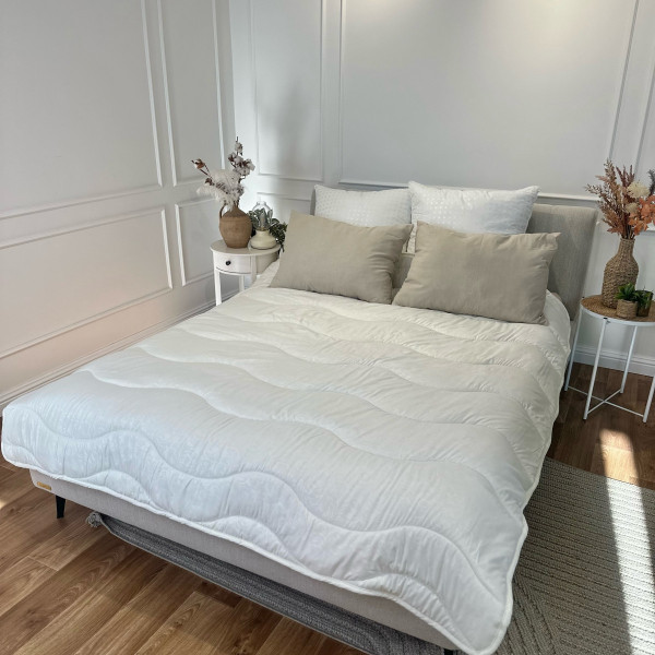 Ковдра полуторна вовняна Viluta Comfort 21421 140x205 см бежева Ковдра полуторна вовняна Viluta Comfort 21421 140x205 см бежева