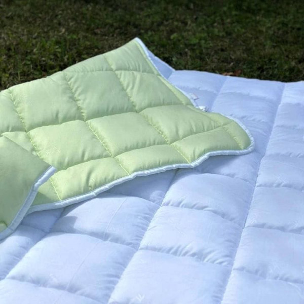 Ковдра євро стьобана зимова з бамбукового волокна Leri Max Bamboo 21456 200х215 см салатова