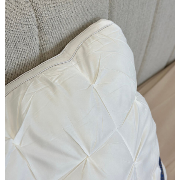 Подушка тісто з поліефірного волокна Hotel pillow 21534 50х70 см біла