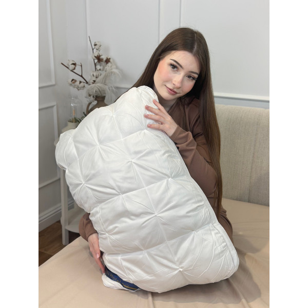 Подушка тісто з поліефірного волокна Hotel pillow 21534 50х70 см біла