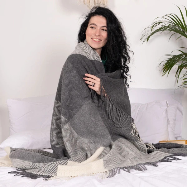 Плед мериносовий Love You Клітка 4502 140х200 см світло-сірий з темно-сірим