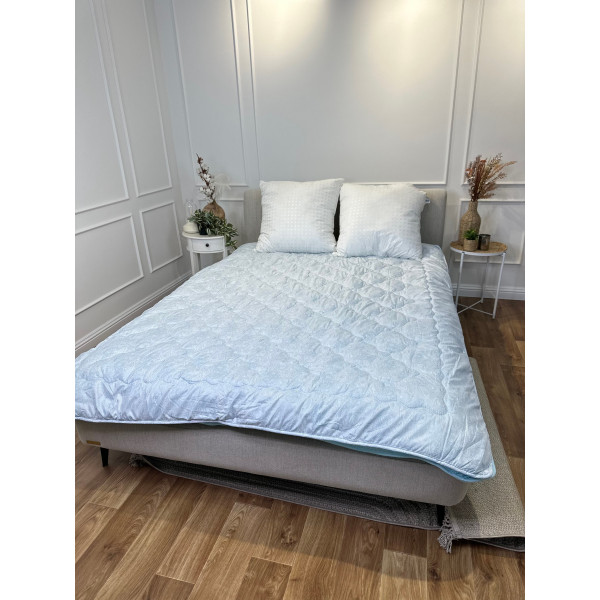 Ковдра полуторна подвійна 4 сезони з холлофайбера Arda 21555 142х210 см блакитна