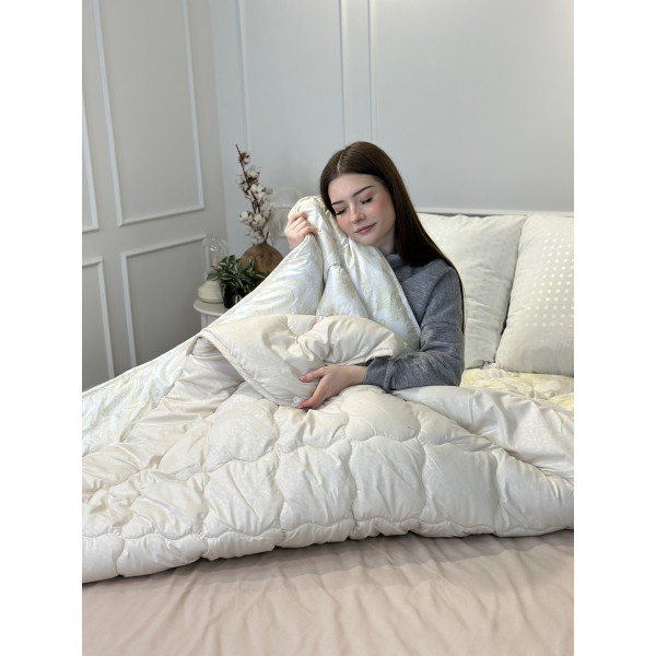 Ковдра полуторна подвійна 4 сезони з холлофайбера Arda 21558 142х210 см бежева