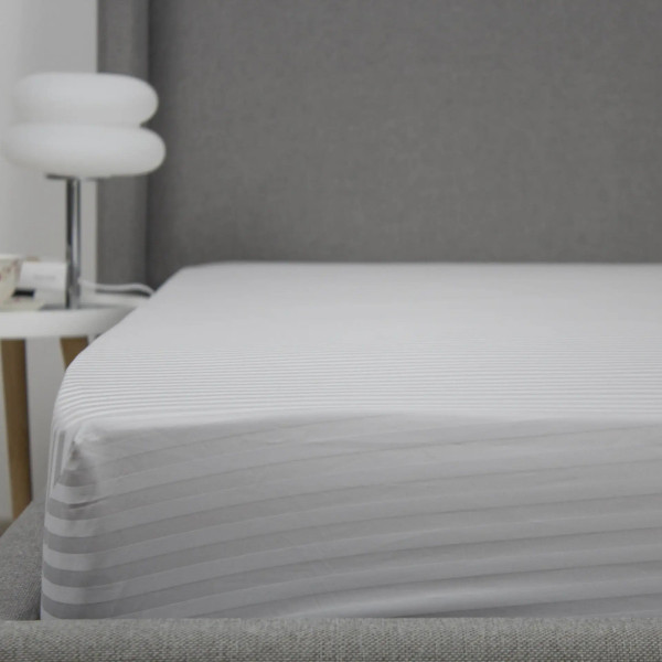 Простирадло-чохол на резинці полуторна ТЕП Сатин Micro Chip 2-04797_34320 160х200 см світло-сіра