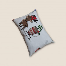 Подушка декоративна новорічна Олені 21624 30х45 см біла