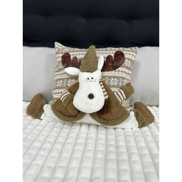 Подушка новорічна 3D Благородний Олень 19293 40х40 см