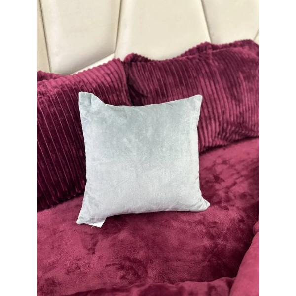 Подушка новорічна 3D Веселий Сніговічок 19288 40х40 см