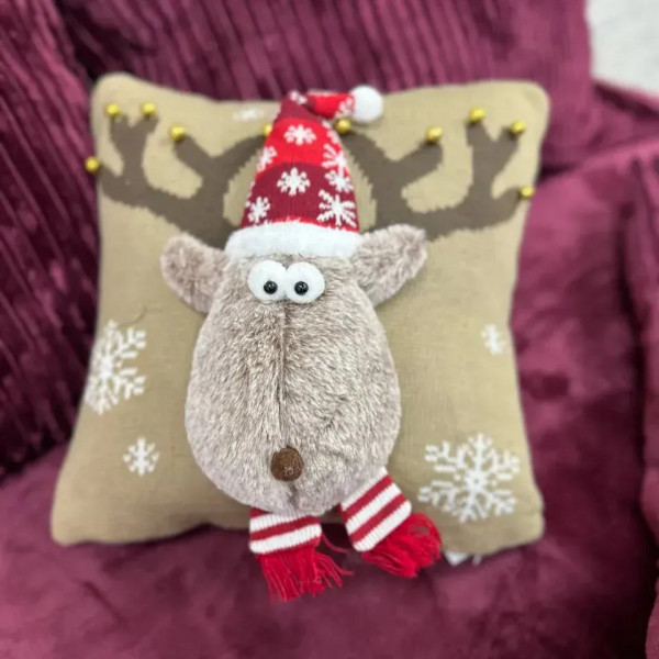 Подушка новорічна 3D Олень 19292 40х40 см
