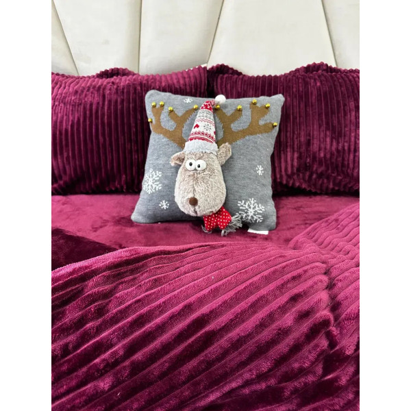 Подушка новорічна 3D Олень сірий 19279 40х40 см