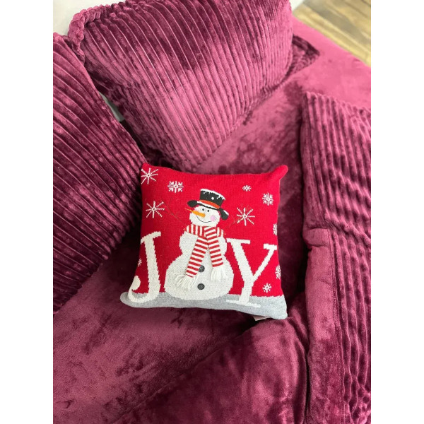 Подушка новорічна 3D Сніговик червоний 19277 40х40 см