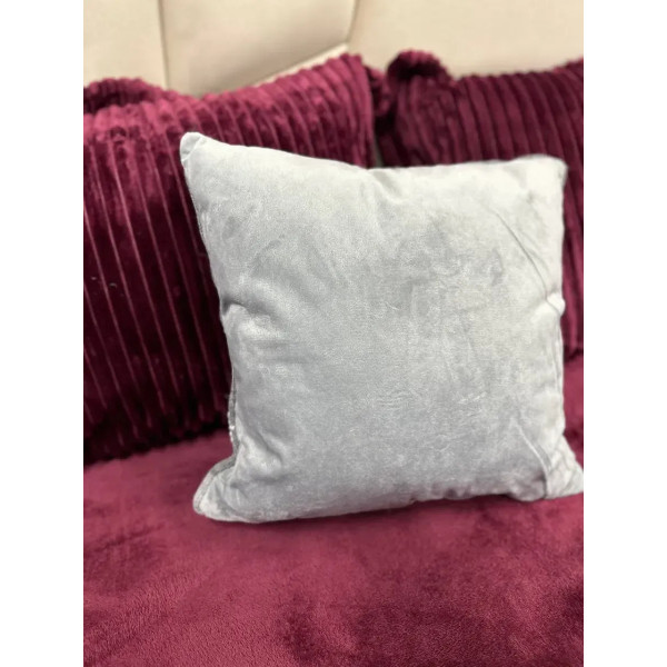 Подушка новорічна 3D Сніговик сірий 19278 40х40 см