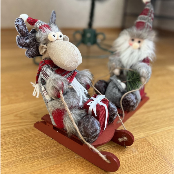 Фігура новорічна Stenson Santa&Сo M17248 19476 25х30 см Фігура новорічна Stenson Santa&Сo M17248 19476 25х30 см