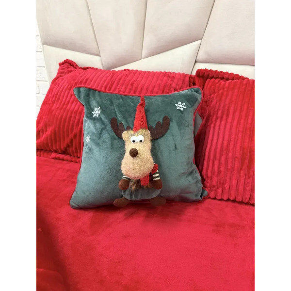 Подушка новорічна 3D Різдвяний олень зелений 19879 40х40 см