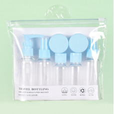 Набір дорожній 18582 8 предметів блакитний