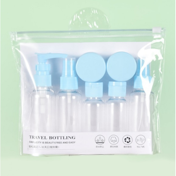 Набір дорожній 18582 8 предметів блакитний