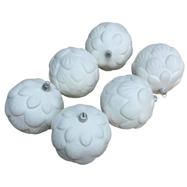 Набір іграшок на ялинку 19726 10 см 6 шт білий оксамит