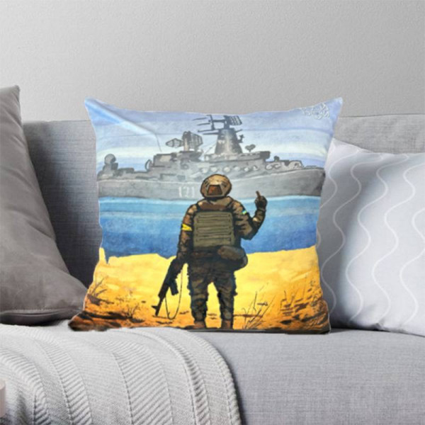 Подушка патріотична 3D "Рyсский воєнний корабль йди ..." 2692_D 12677 35х35 см